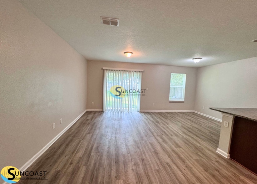 Building Photo - 8329 Homeport Ct