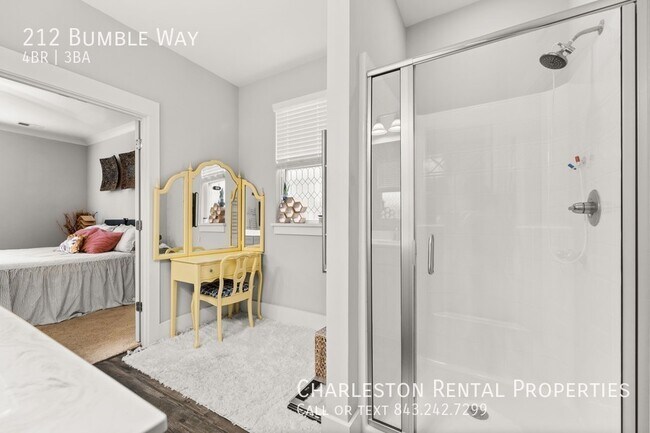 Building Photo - 212 Bumble Wy