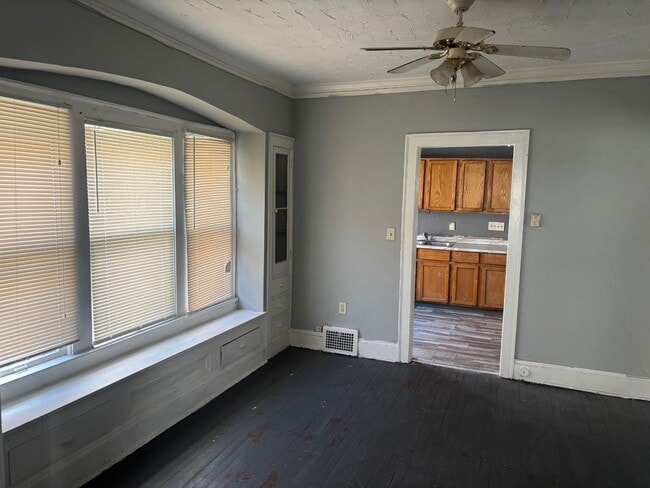 Building Photo - 12702 Iowa Ave