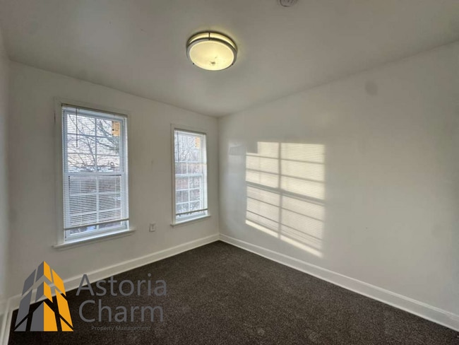 Building Photo - Move in by March 31st - Pick your move in incentive: A TV, 1 month free on a 13th month lease, or...