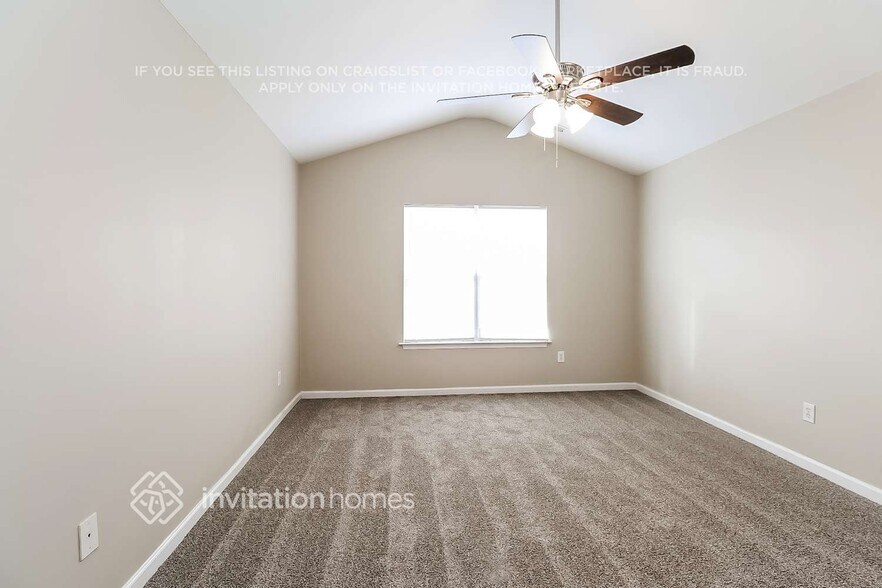 Building Photo - 9409 Dewey Dr