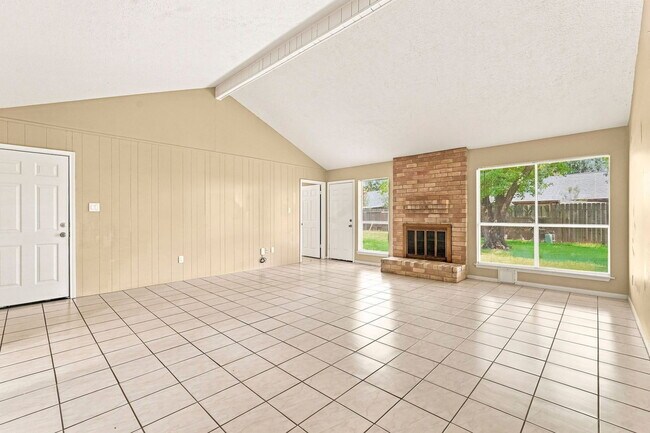 Building Photo - 703 Conestoga Cir