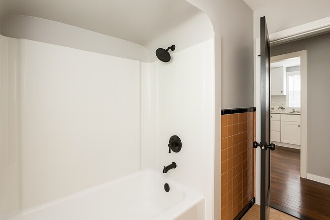 Building Photo - 9535 Hubbell-