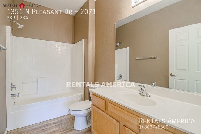 Building Photo - Upgraded Chandler Condo In Mirage Mark Res...