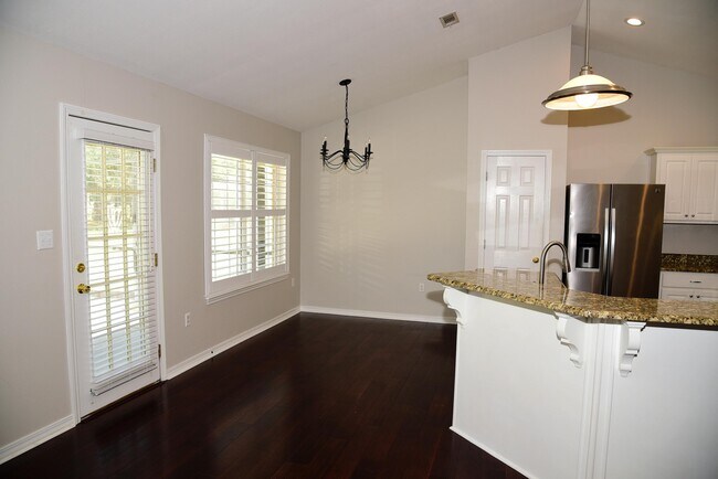 Building Photo - 1402 Ernest Hemingway Dr