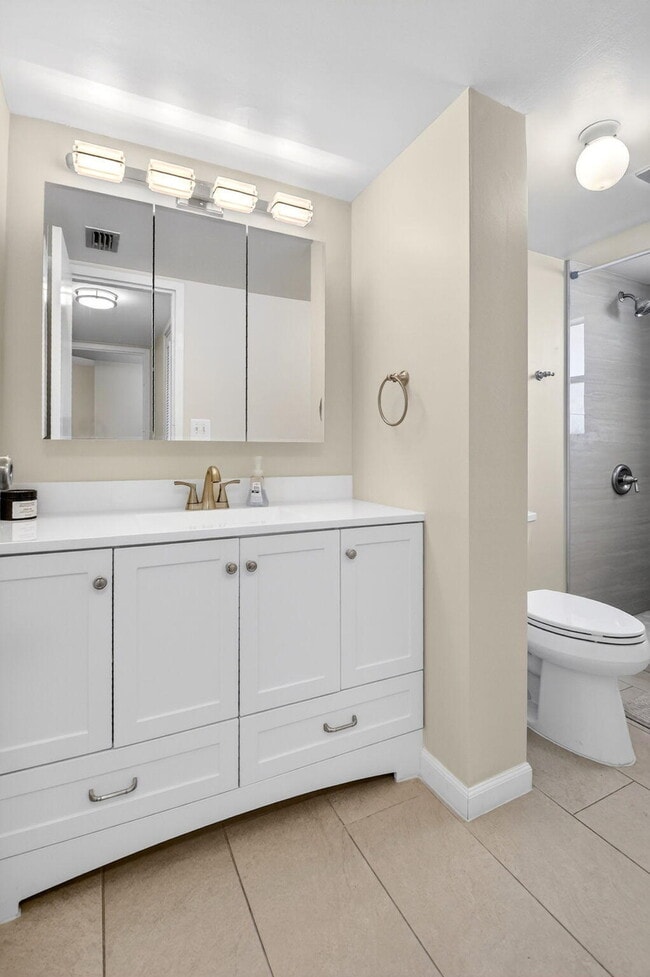 Building Photo - 3661 Via Poinciana