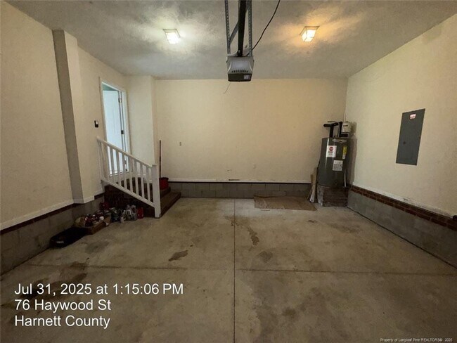 Building Photo - 76 Haywood St