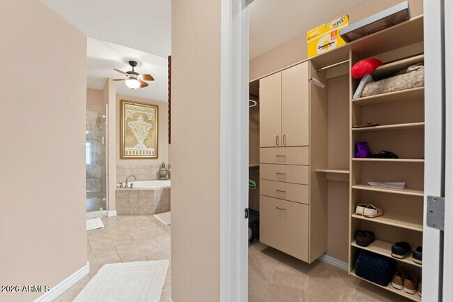 Building Photo - 5350 E Deer Valley Dr