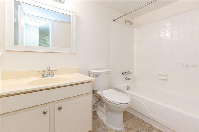 Building Photo - Fantastic 1 /1 x Rent @ Winter Park's Four...