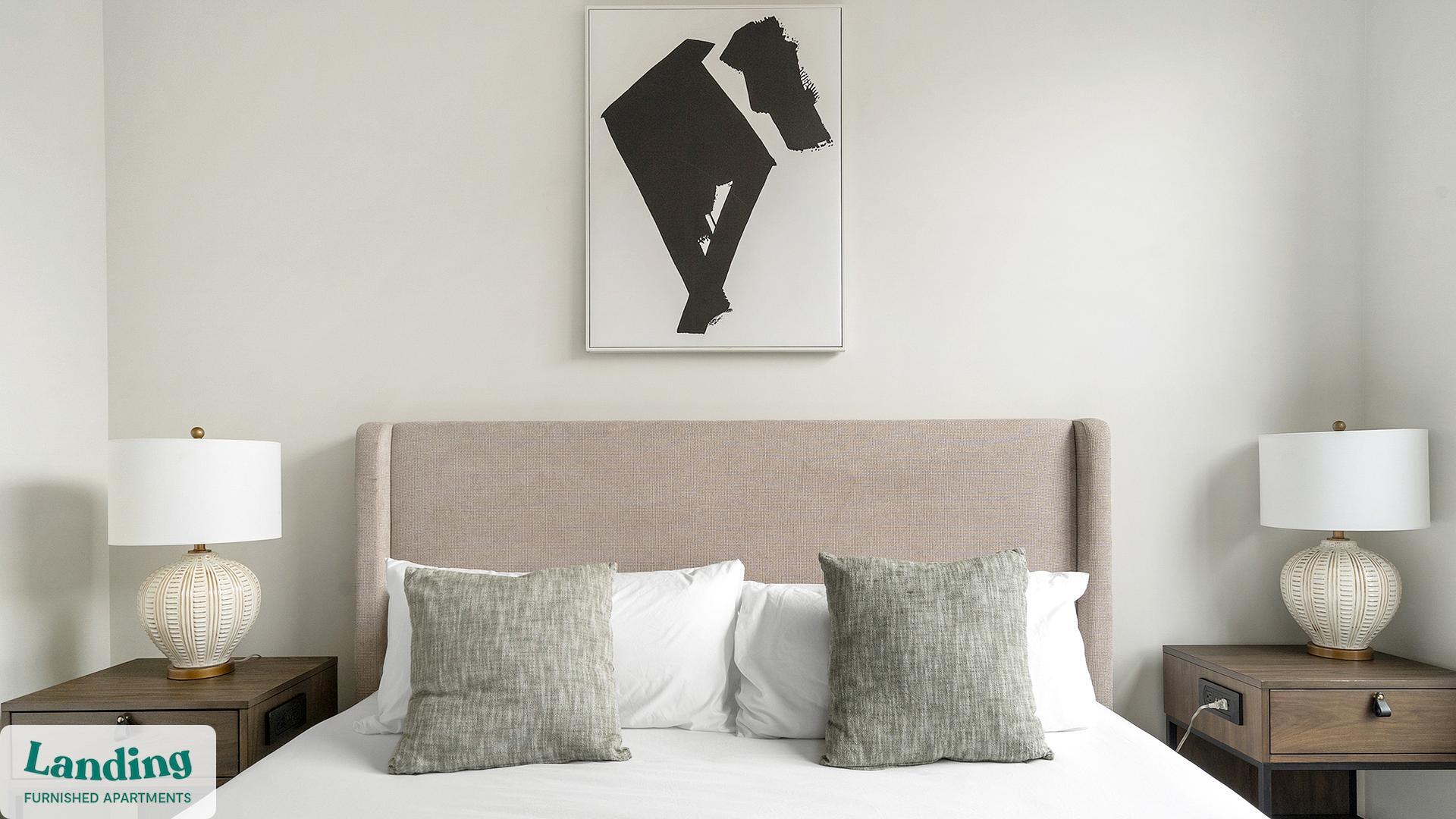 Building Photo - 2480-2522-2522 N Milwaukee Ave