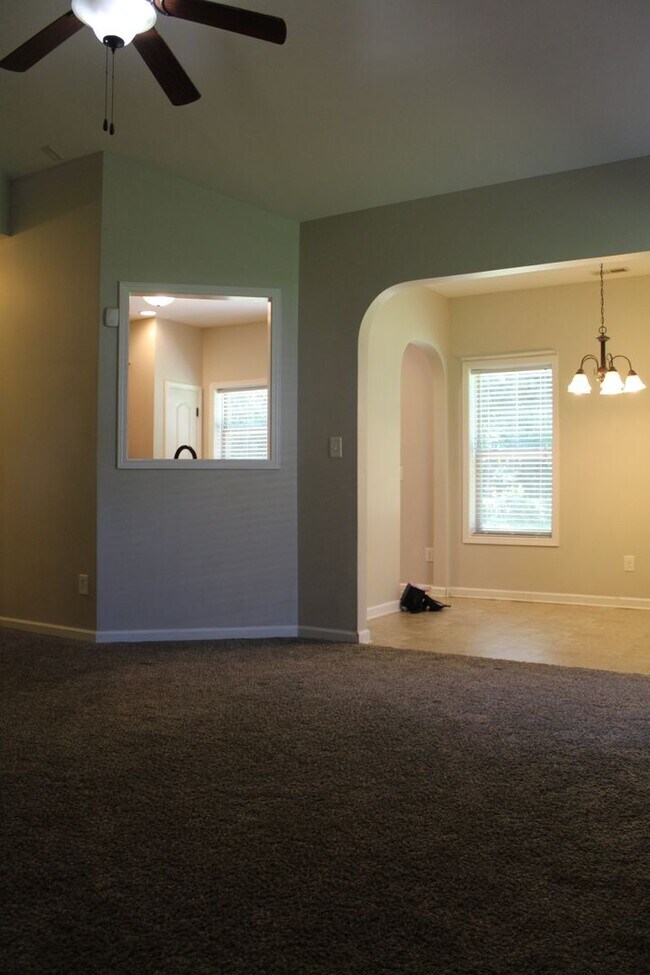 Building Photo - 107 Olde Mill Creek Dr