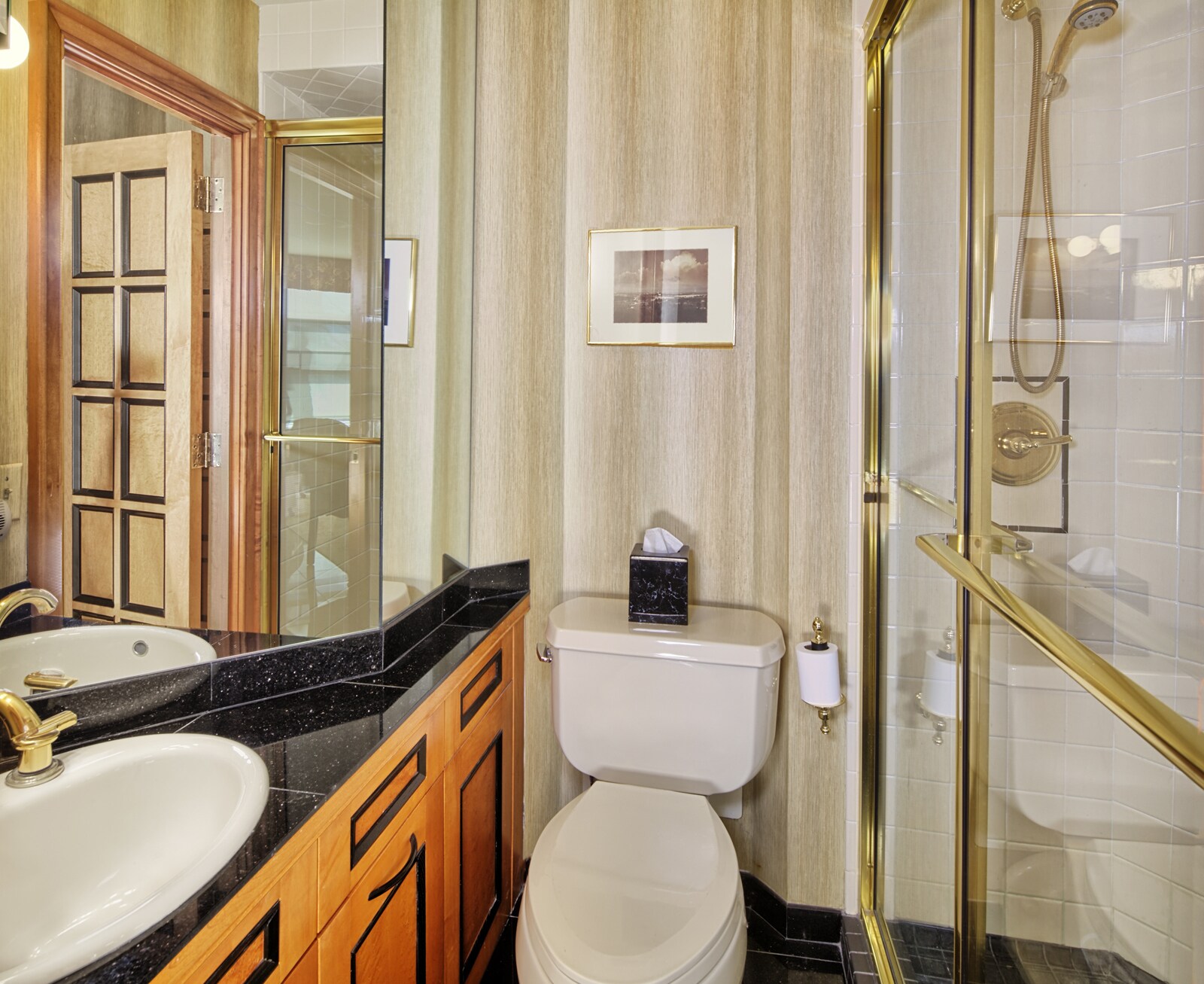 Building Photo - 6050 Boulevard E