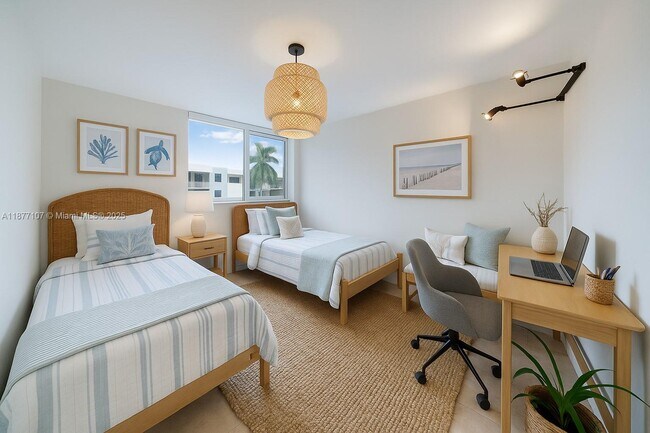 Building Photo - 1665 Bay Rd