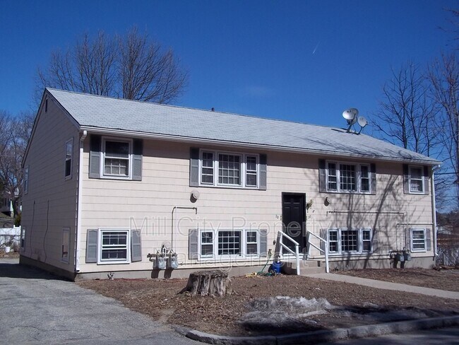 Building Photo - 20-22 Mitchell Street - 22B