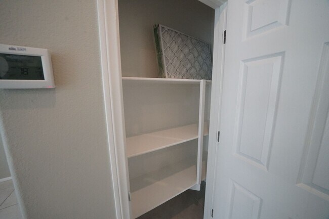 Building Photo - Showings Available Now