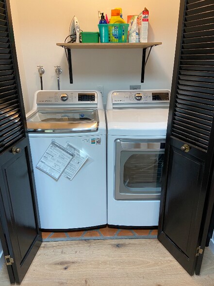 Building Photo - 3662 Lovall Valley Rd