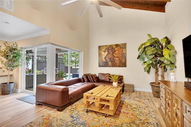 Building Photo - 1610 W Sandpiper Cir