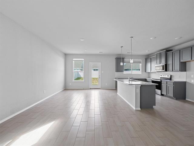 Building Photo - 5937 Revere Dr