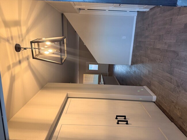 Building Photo - 7335 Horton Ranch Rd