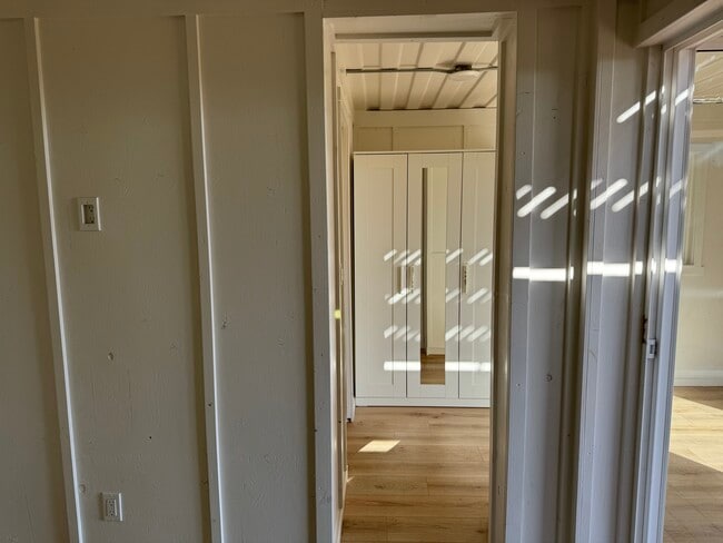 Building Photo - 2210 E Alvarado St