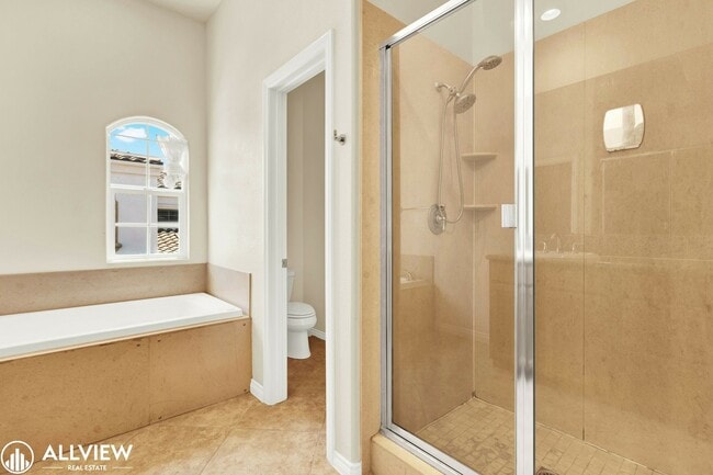Building Photo - Rare 3-Story Hillcrest Townhome | 3BR/3BA ...
