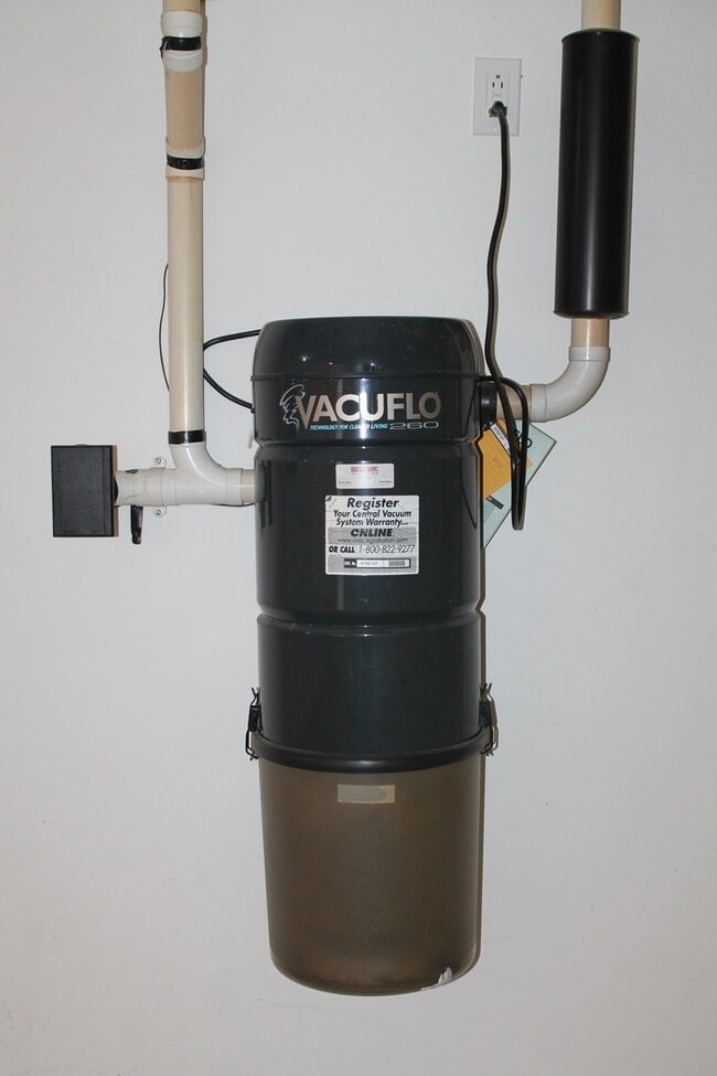 Building Photo - 3636 Prestwicke Pl