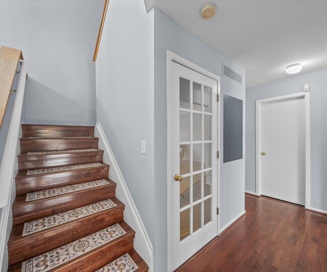 Building Photo - 1696 Reserve Ct