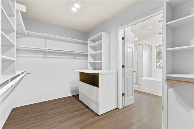 Building Photo - 617 Cenizo Path