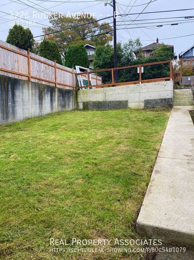 Building Photo - 3226 Rucker Ave