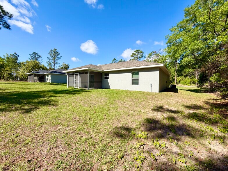 Building Photo - 210 Marion Oaks Ln