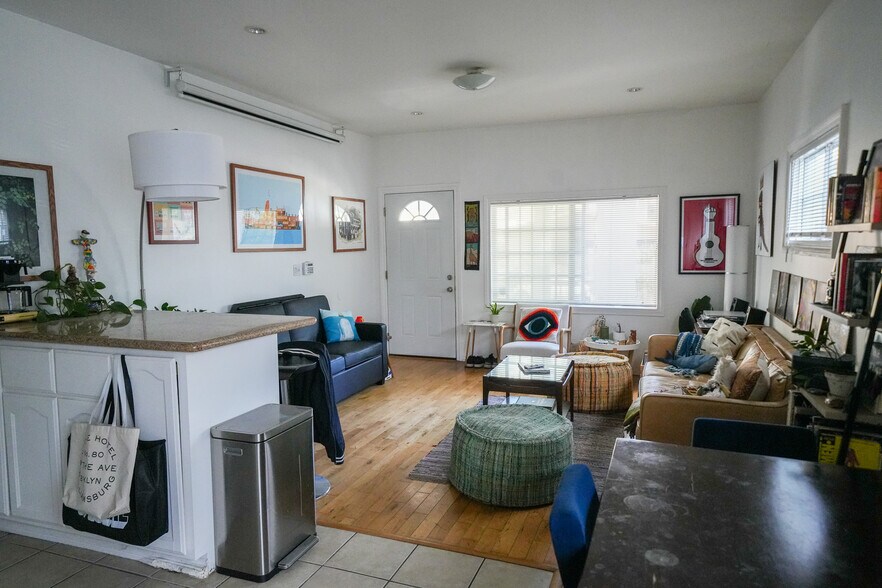 Building Photo - 1631 Morton Ave