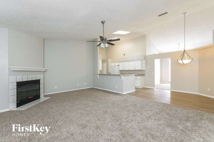 Building Photo - 12436 Braxted Dr