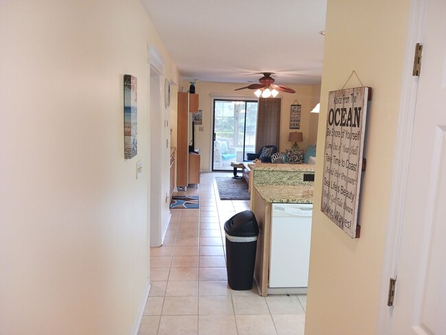 Building Photo - Available now! - 2 Bedroom, 2 Bath, 1st Fl...