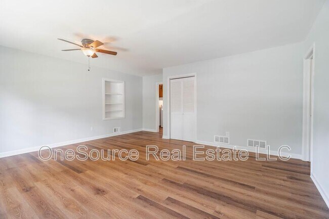 Building Photo - 1248 Cliffwood Dr