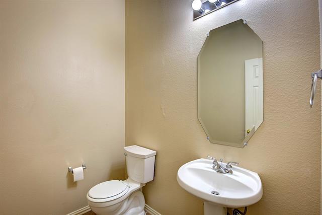 Building Photo - 9741 Hathman Ln
