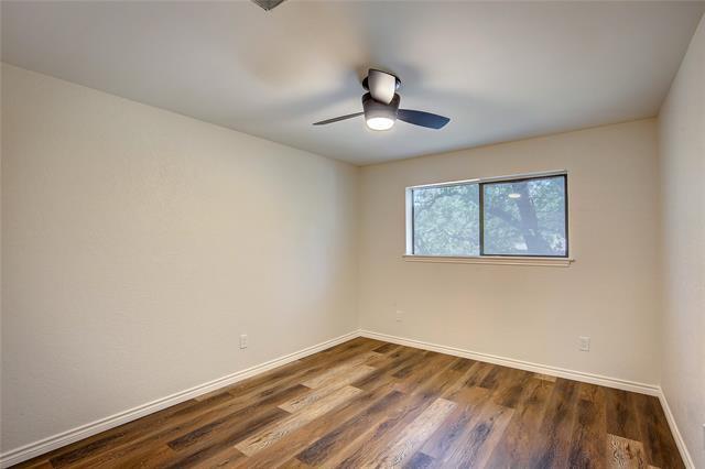 Building Photo - 307 Oakmont Dr