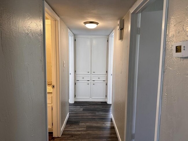 Building Photo - 503 Egret Ln