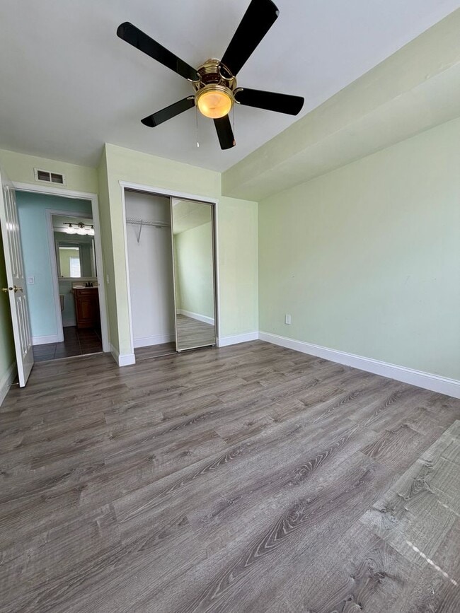 Building Photo - Welcome to Waters Edge Condos!