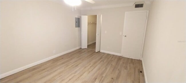 Building Photo - 1811 Bedford Ln