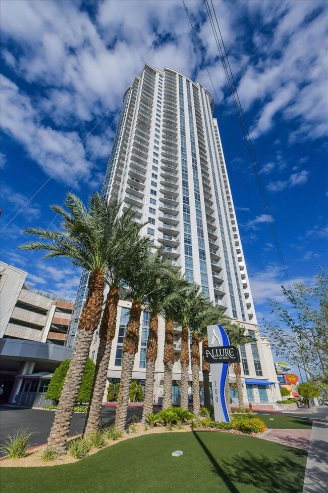 Building Photo - Dual Masters & Incredible Strip Views, 37th Floor or Allure