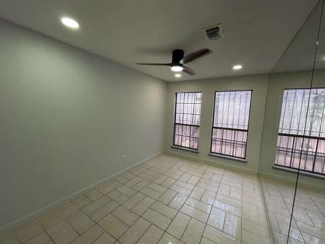 Building Photo - 101 W Del Mar Blvd