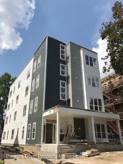 Building Photo - 2008 Bryant Ave S