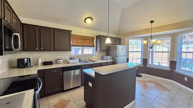 Building Photo - 610 Brookside Dr