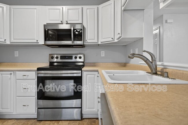 Building Photo - 3400 Cricket Hollow Ln