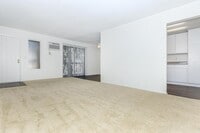 Building Photo - Palm Lane Apartment Homes