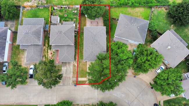 Building Photo - 3919 Rolling Springs Ln