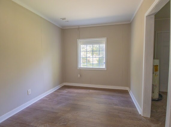 Building Photo - 1860 Woodland Ave SW