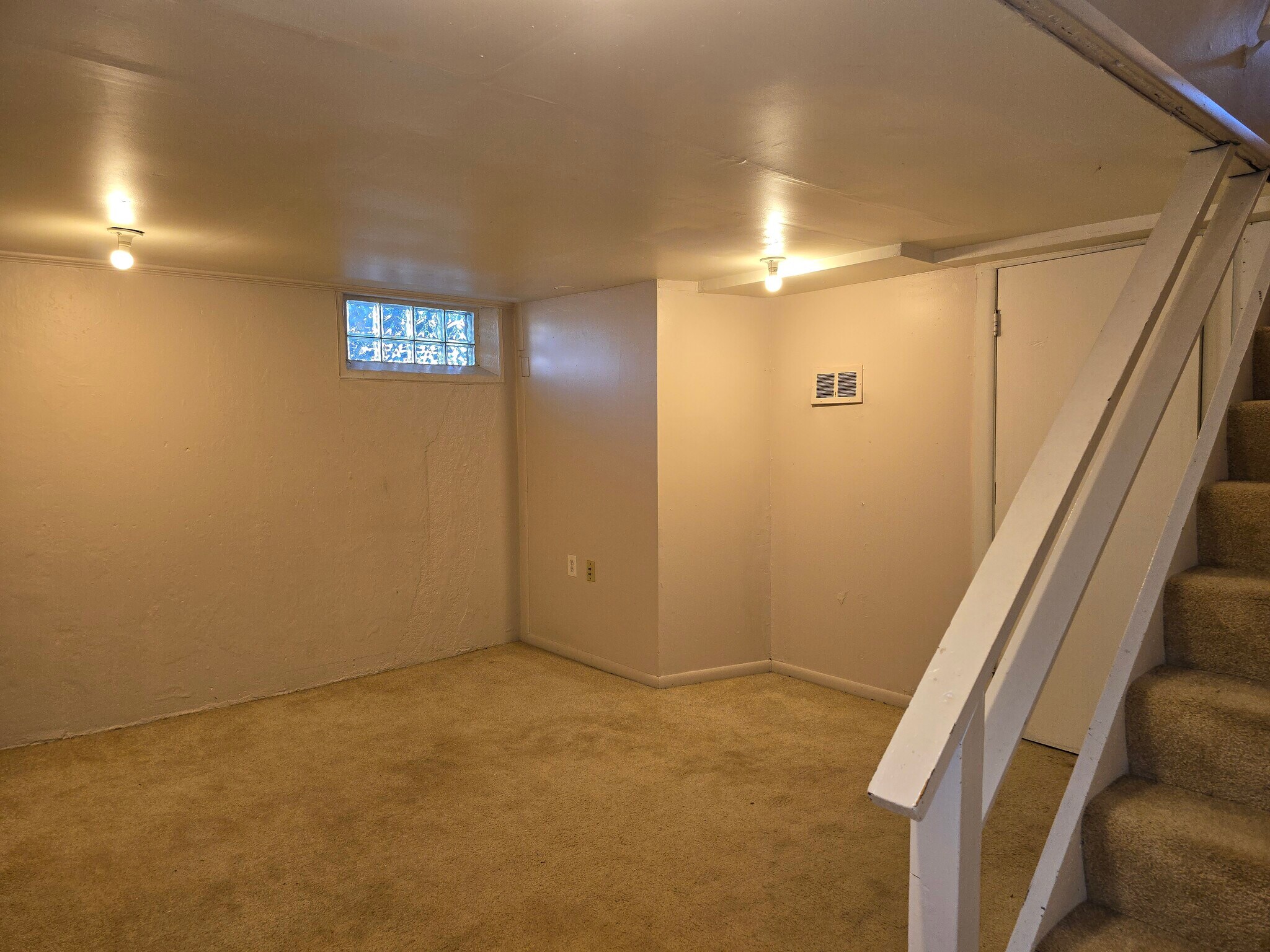 Building Photo - 3288 Coolidge Hwy
