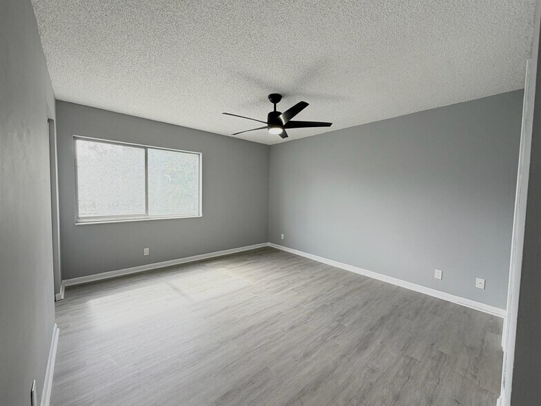 Building Photo - 4987 Sable Pine Cir