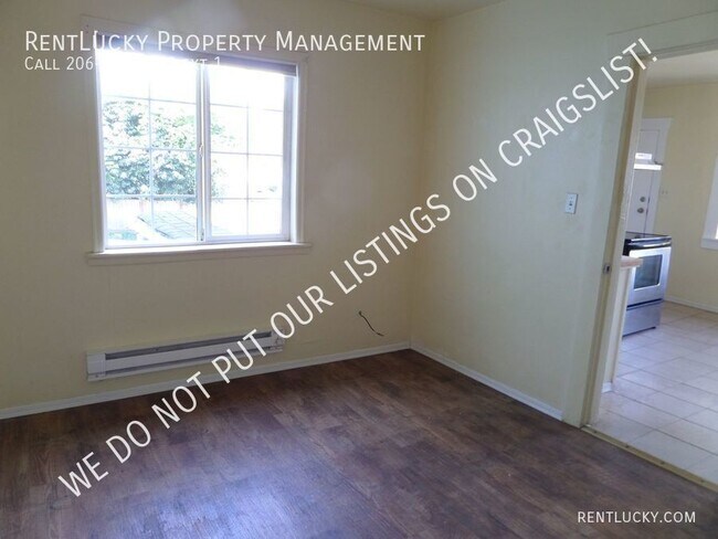 Building Photo - 6523 35th Ave SW